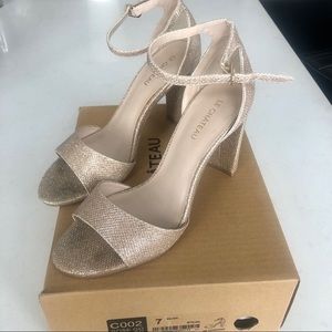 ✨Le Chateau Rose Gold Heels ✨